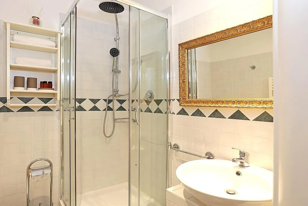 Liberty Rome Suites - Liberty Collection Affittacamere